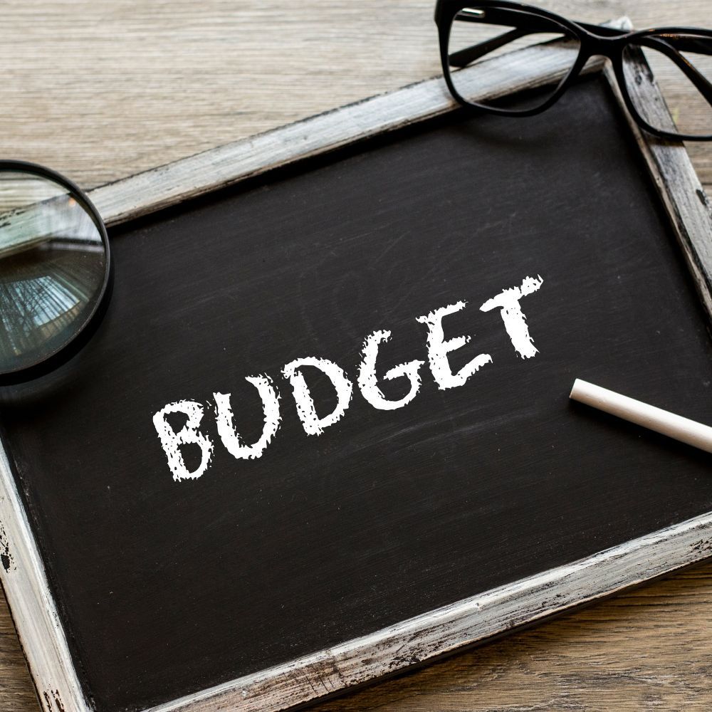 Golfers buying golf clubs with a set of clubs